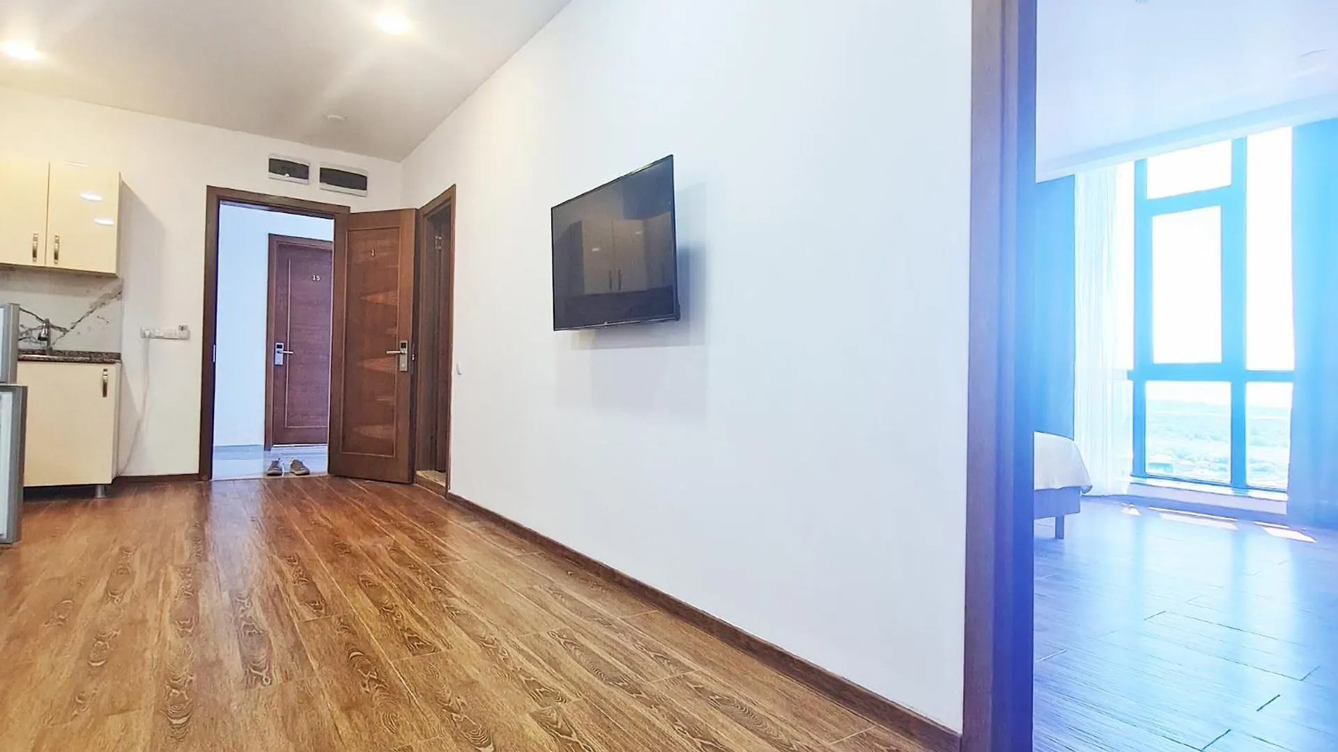 Panoramic #1 Sea Mountain View 1Br Apartment Living Room, Balcony, Kitchen 바투미 조지아
